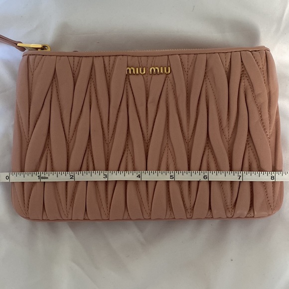 Miu Miu - Matelasse Bag - Picture 5 of 7